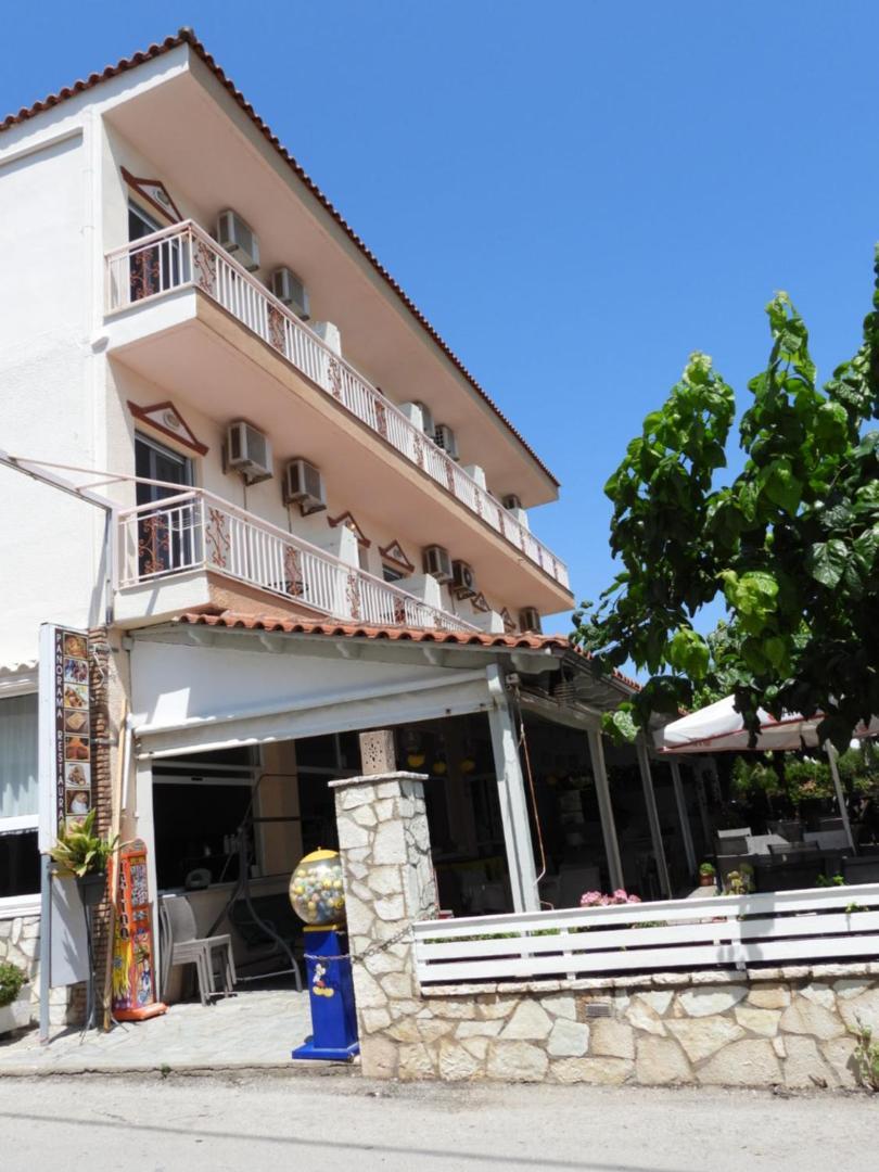 Panorama Hotel - Restaurant Diakopto Exterior foto